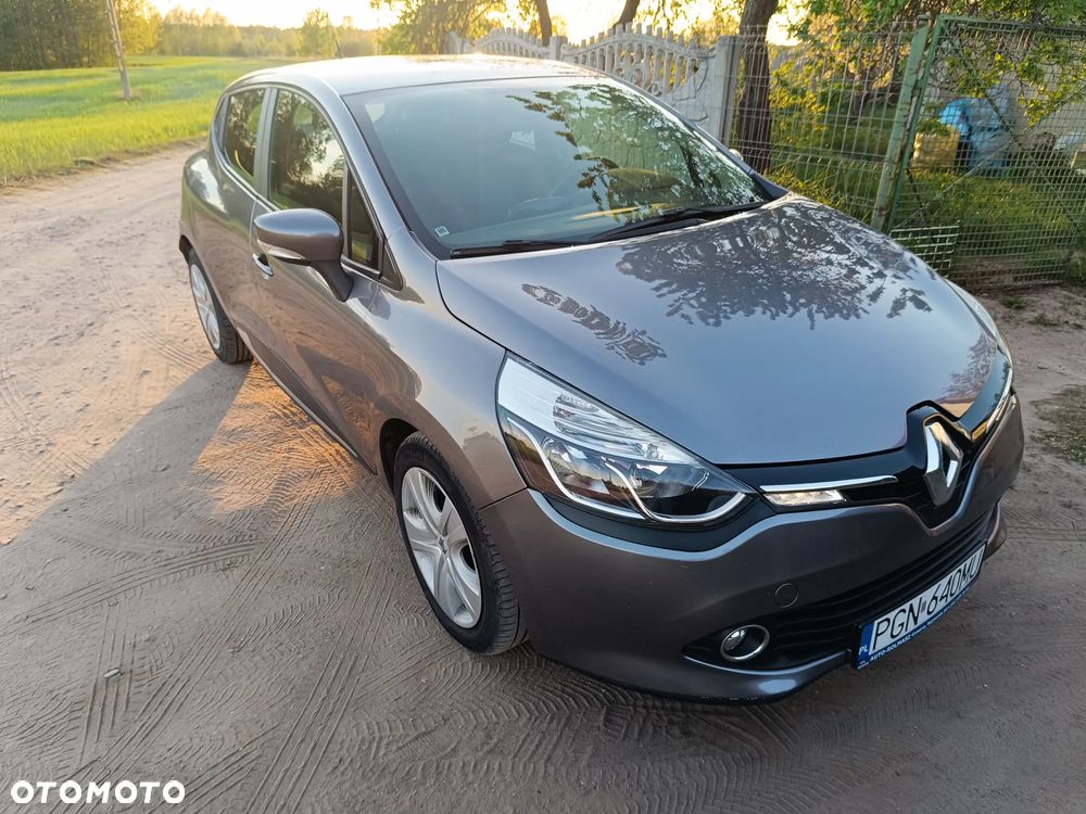 Renault Clio - 26