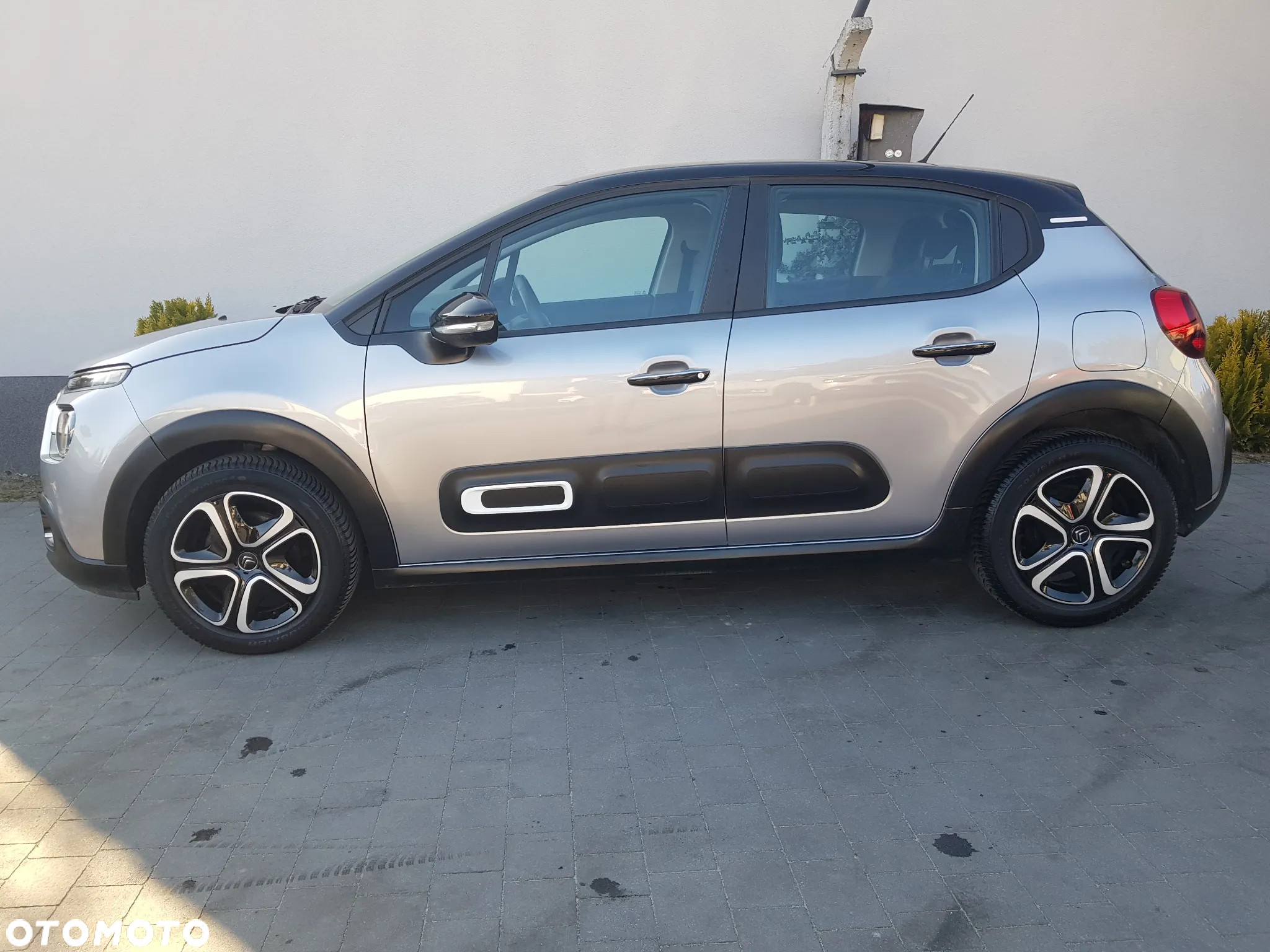 Citroën C3 1.2 PureTech Shine - 3