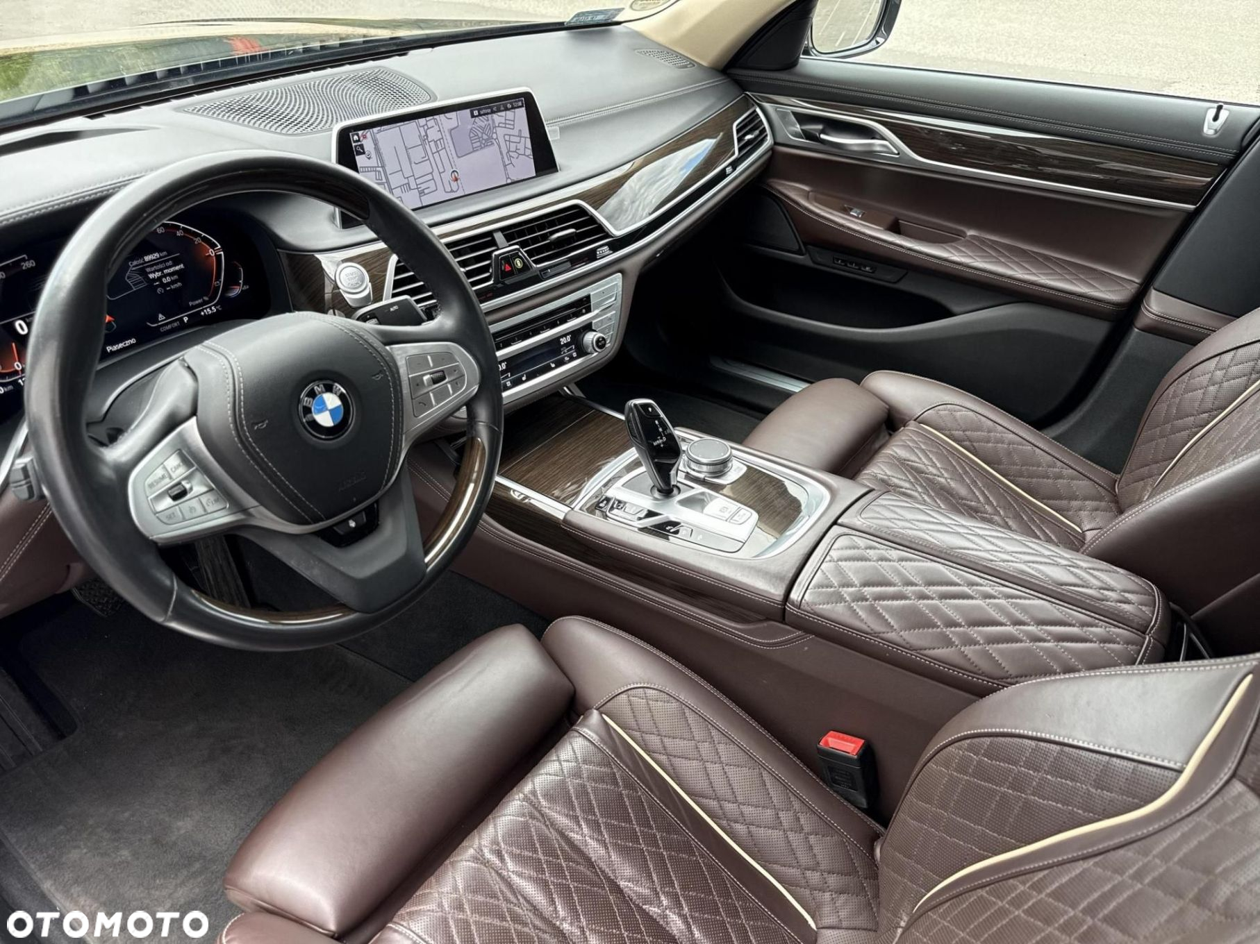 BMW Seria 7 - 11