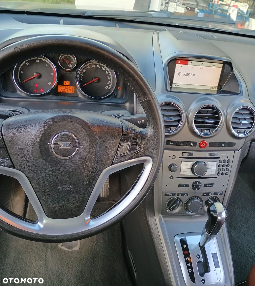 Opel Antara - 11