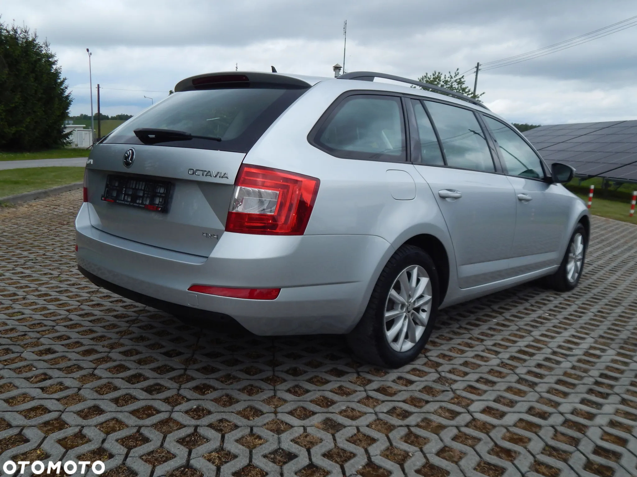 Skoda Octavia 1.6 TDI Ambition - 8
