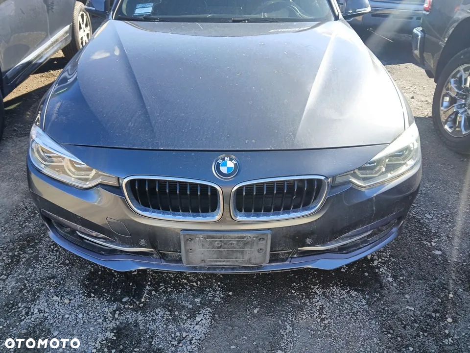 BMW Seria 3 328i xDrive - 22