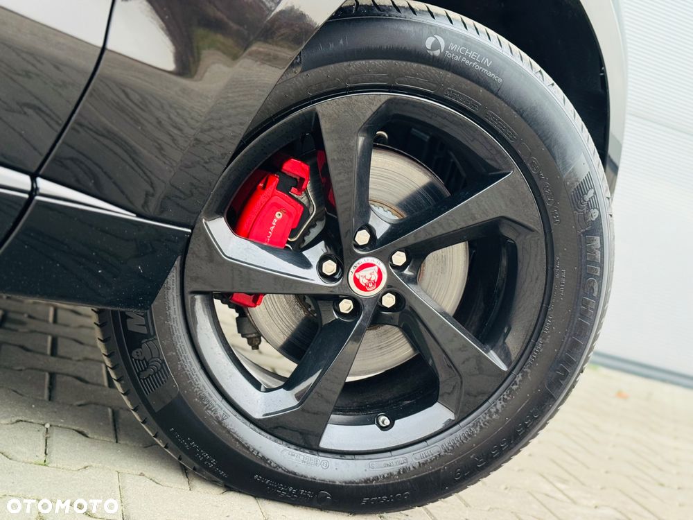 Jaguar F-Pace D200 AWD R-Dynamic SE - 17
