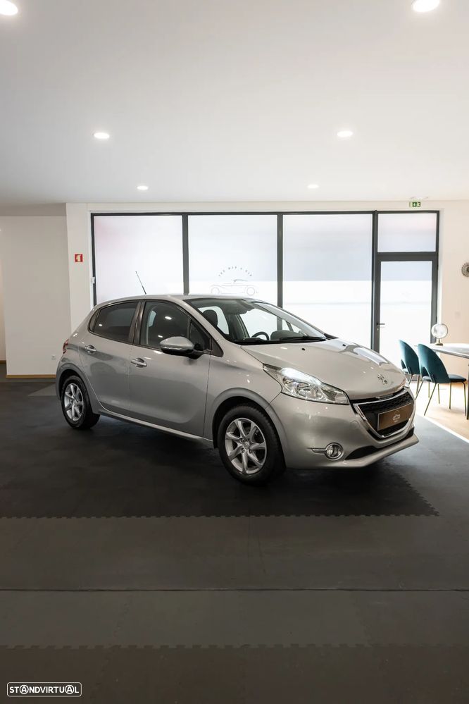 Peugeot 208 1.2 VTi SE Style - 2