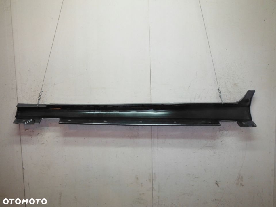 Mercedes CLS 218 prog progi nakladka Prawa - 2