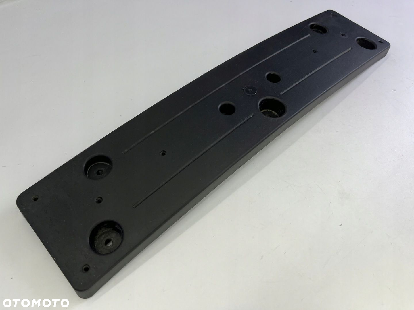 LISTWA PODKŁADKA POD TABLICĘ REJESTRACYJNĄ PRZÓD F34 GT OE 7295786 - 4