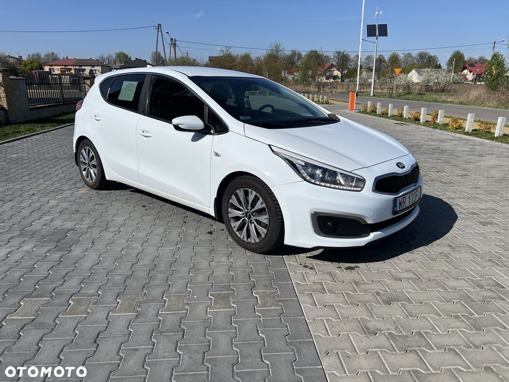 Kia Ceed - 1