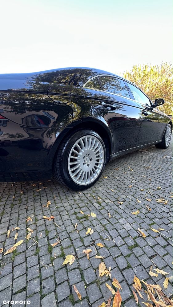 Mercedes-Benz CLS 500 - 24