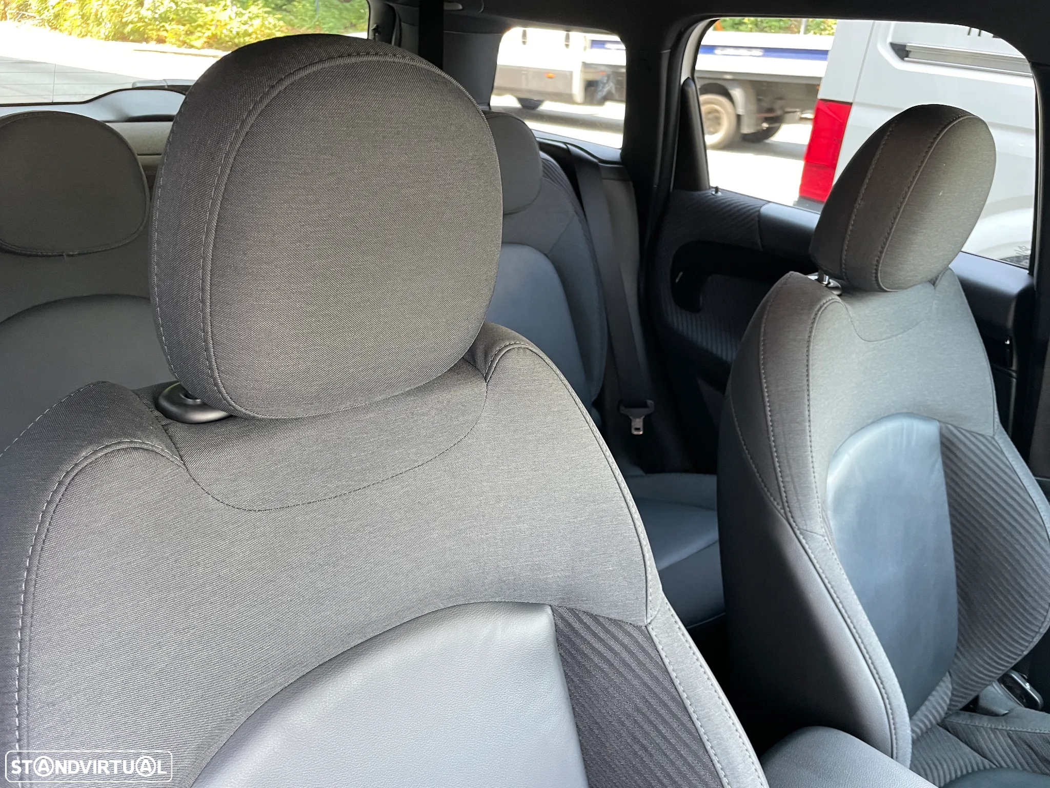 MINI Countryman One D Auto - 35