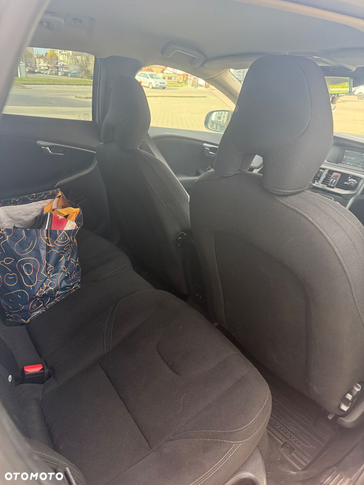 Volvo V40 D2 - 6