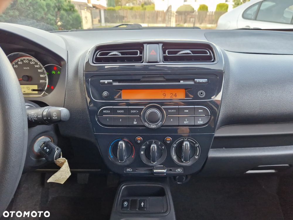 Mitsubishi Space Star - 14