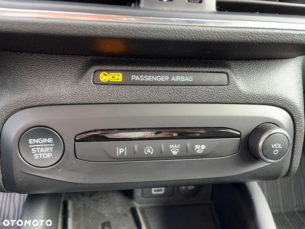 Ford Focus 1.0 EcoBoost Titanium - 29