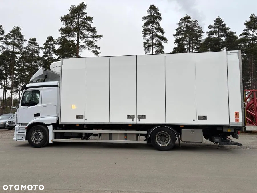 Mercedes-Benz Actros 1836 chłodnia thermo king T800R 2021/22 otwierany bok winda idealny stan - 3
