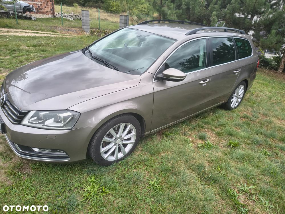 Volkswagen Passat 2.0 TDI DPF BlueMotion Technology Comfortline - 3