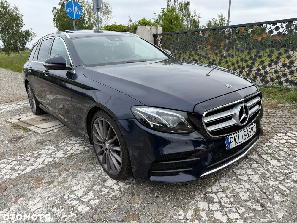 Mercedes-Benz Klasa E 400 4Matic 9G-TRONIC AMG Line - 4