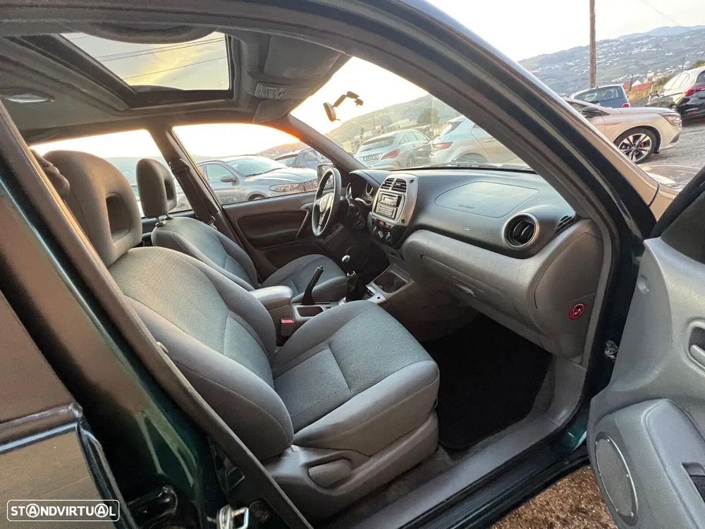 Toyota RAV4 2.0 Pack 2 - 4