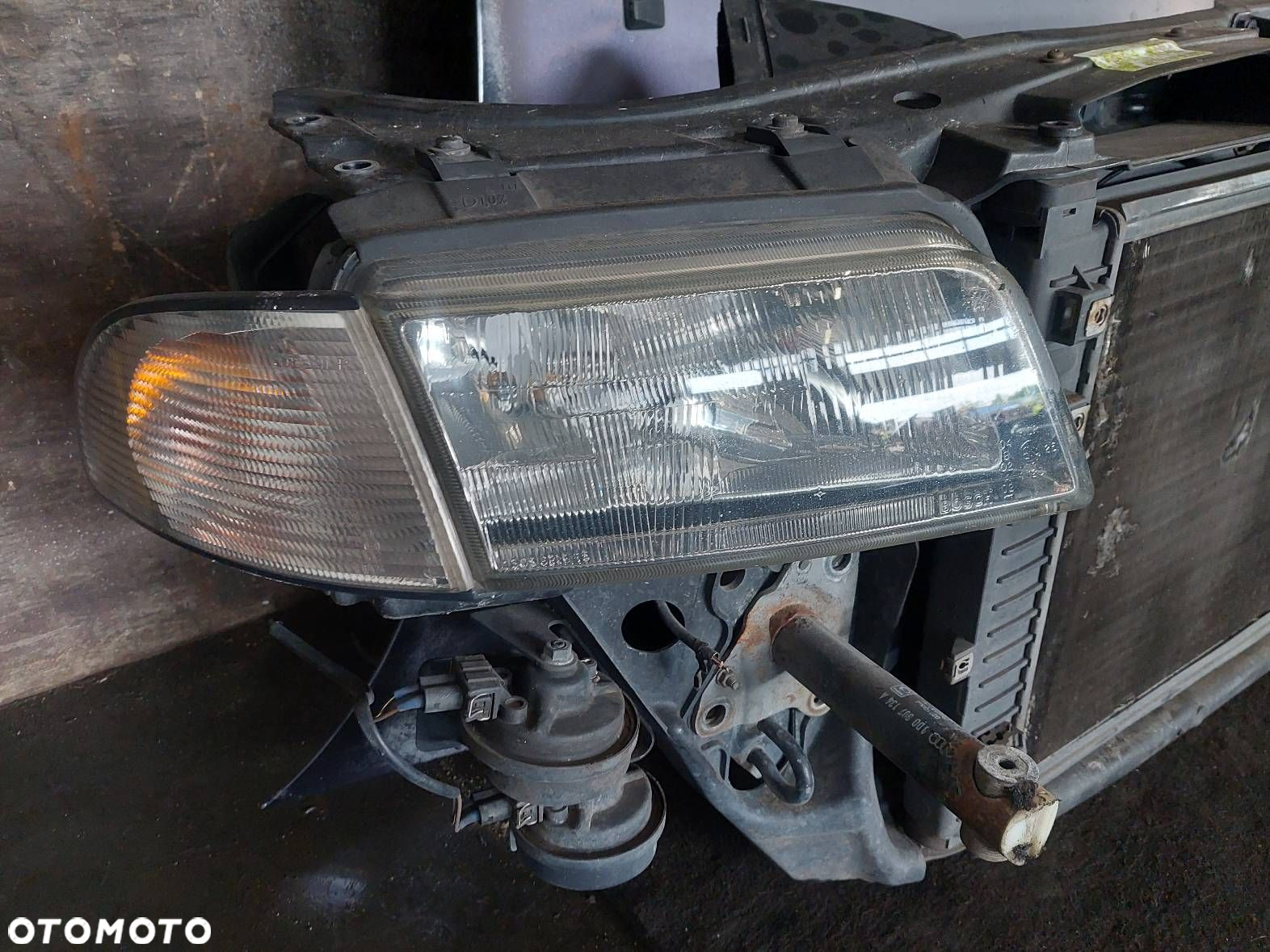 KOMPLETNY PRZÓD MASKA PAS ZDERZAK BŁOTNIKI LAMPY AUDI A4 B5 LZ5L - 12