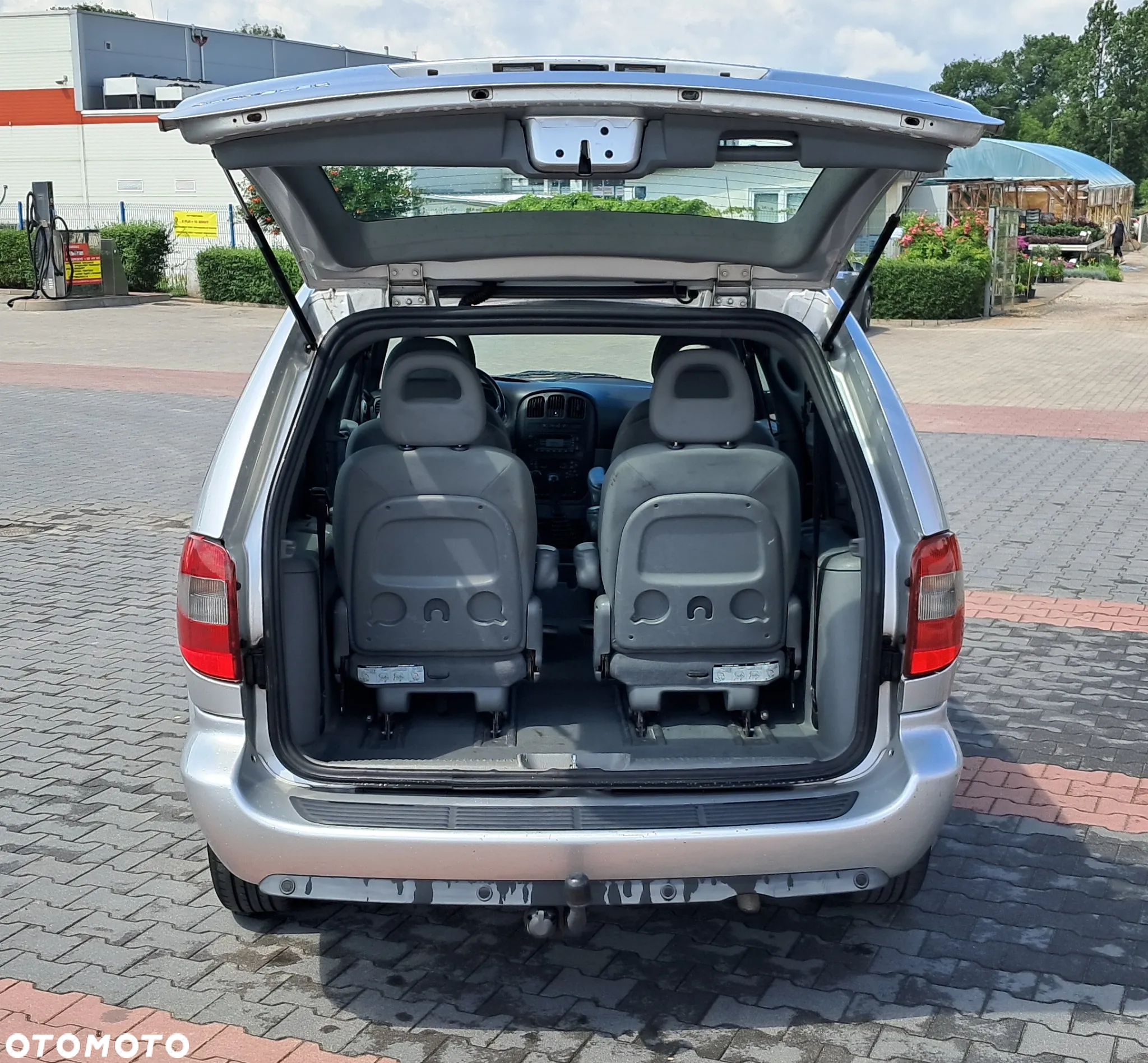 Chrysler Voyager 2.4 SE - 12