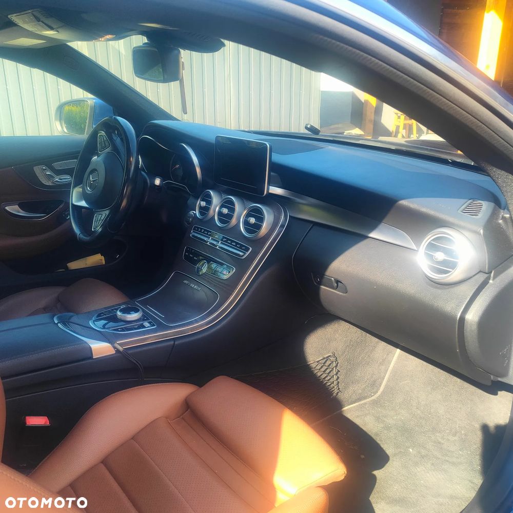 Mercedes-Benz Klasa C 300 7G-TRONIC AMG Line - 14