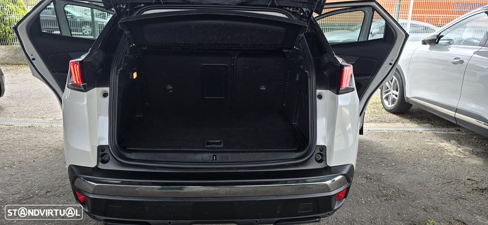 Peugeot 3008 1.6 Hybrid Allure e-EAT8 - 23