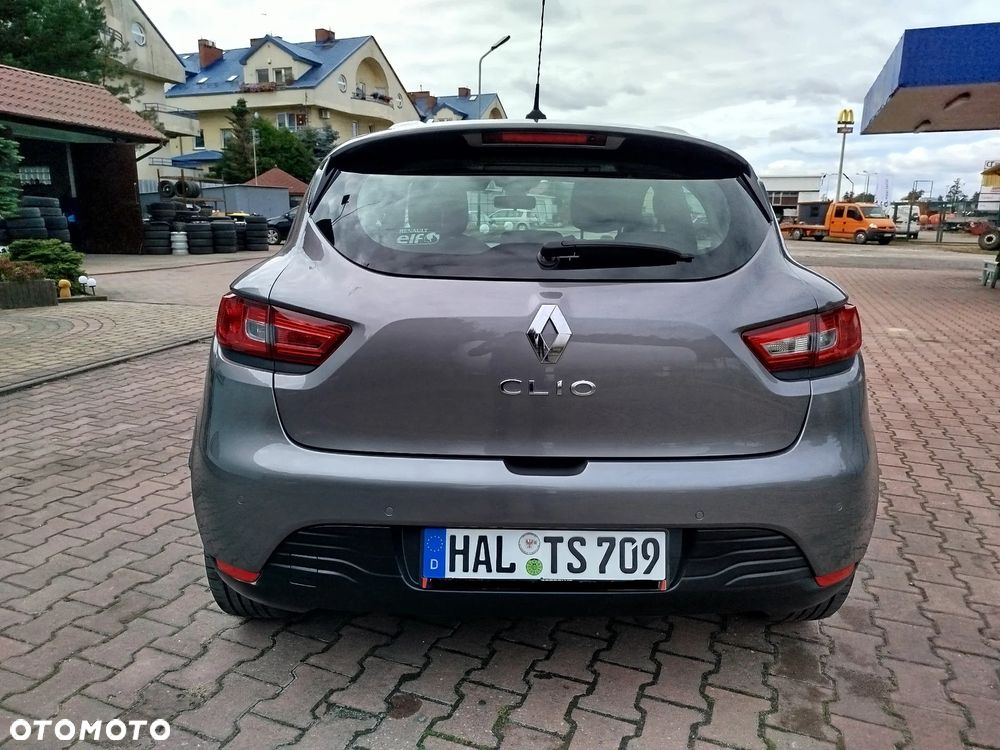 Renault Clio 1.2 16V 75 LIMITED - 7