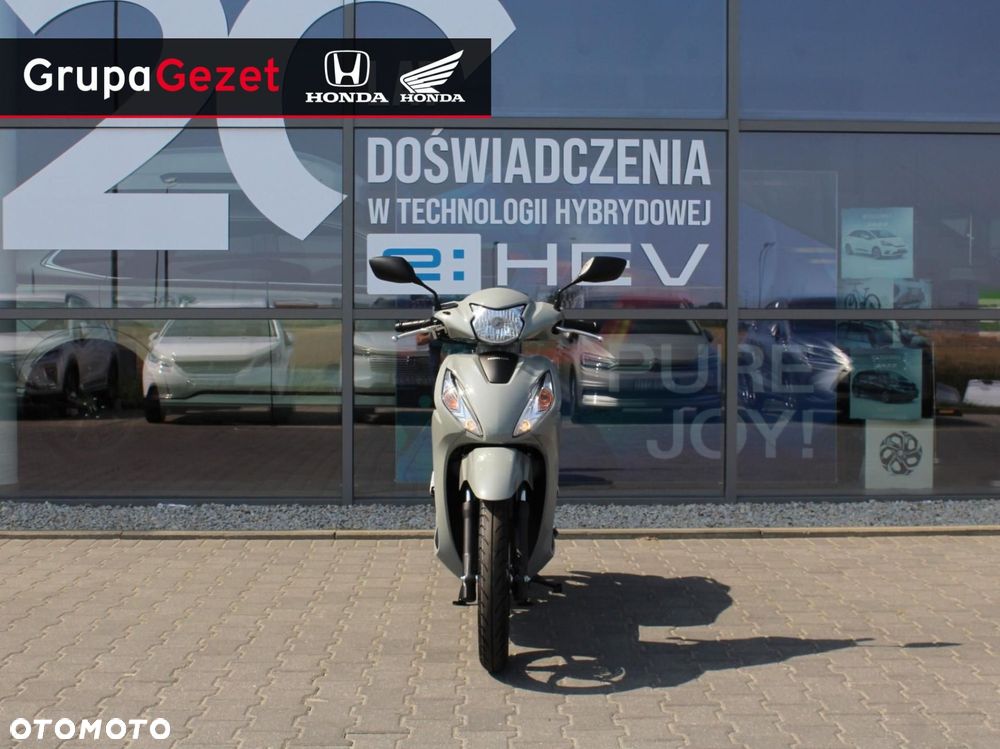 Honda Vision - 4