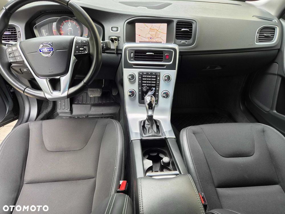 Volvo S60 Cross Country - 5