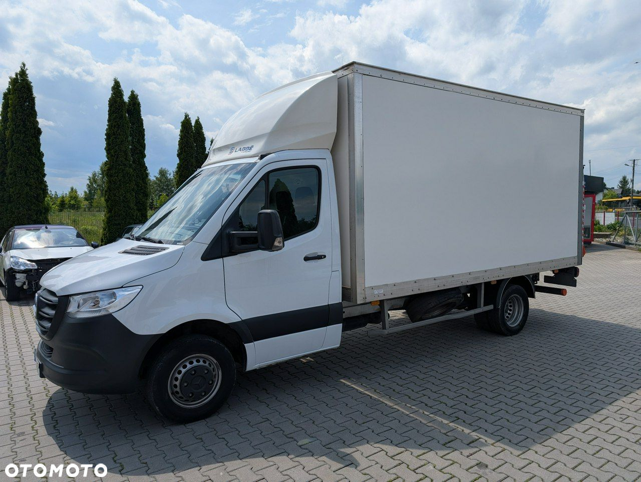 Mercedes-Benz Sprinter - 2