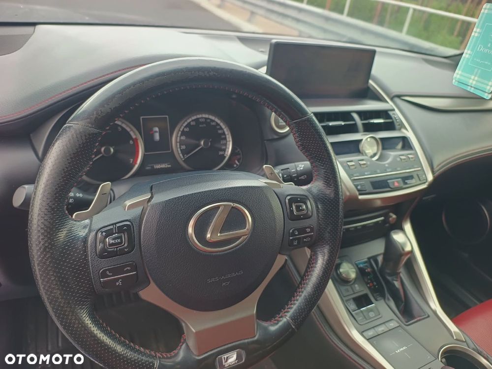 Lexus NX 300 F Sport AWD - 4