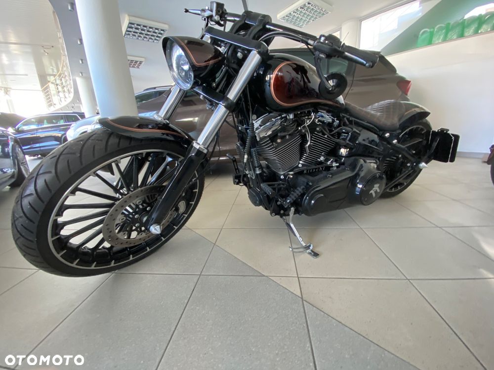 Harley-Davidson FXSB Breakout - 4