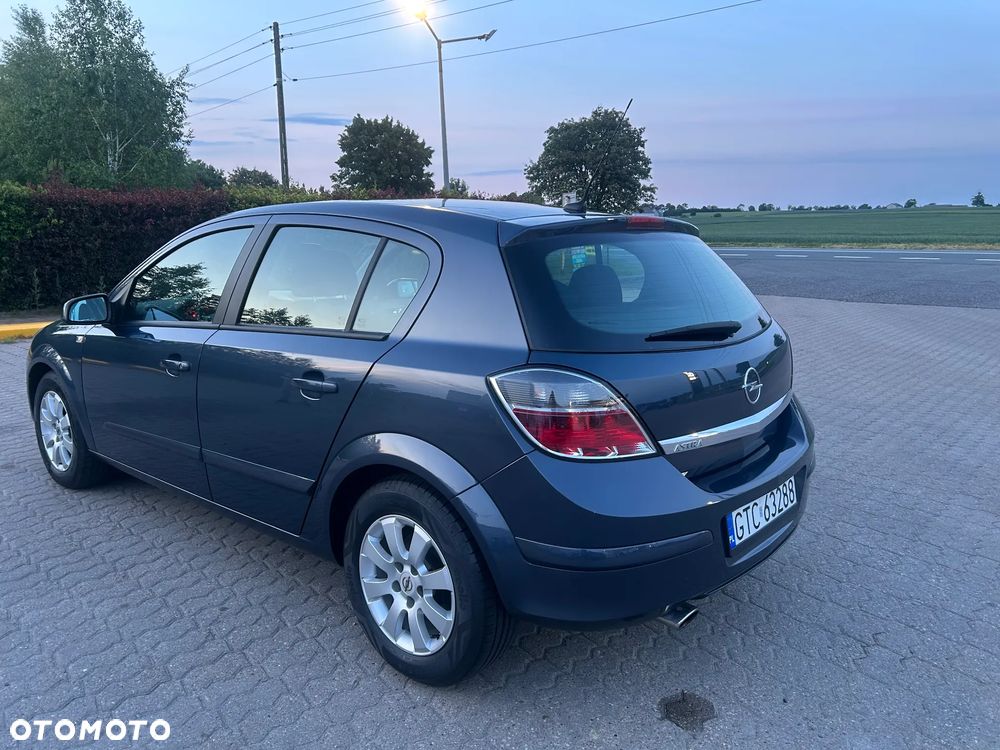 Opel Astra - 2