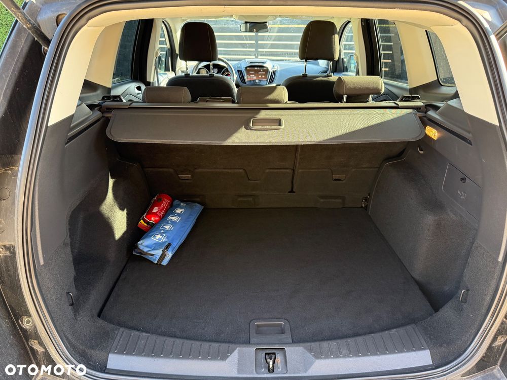 Ford Kuga 2.0 TDCi 4x4 SYNC - 34