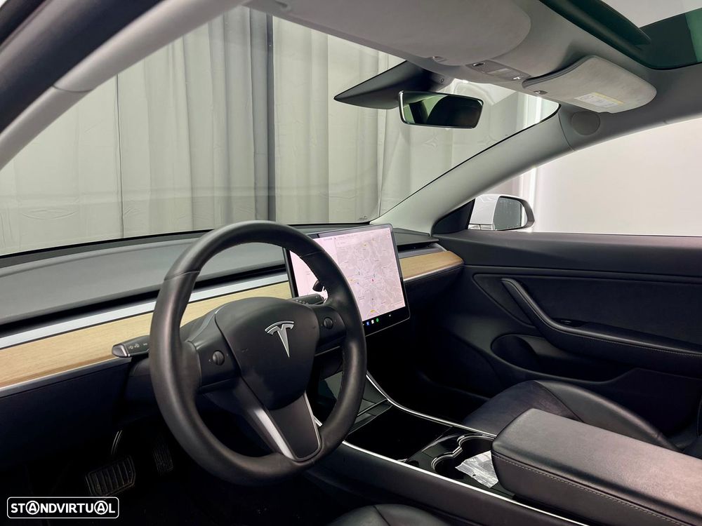 Tesla Model 3 Standard RWD Plus - 20