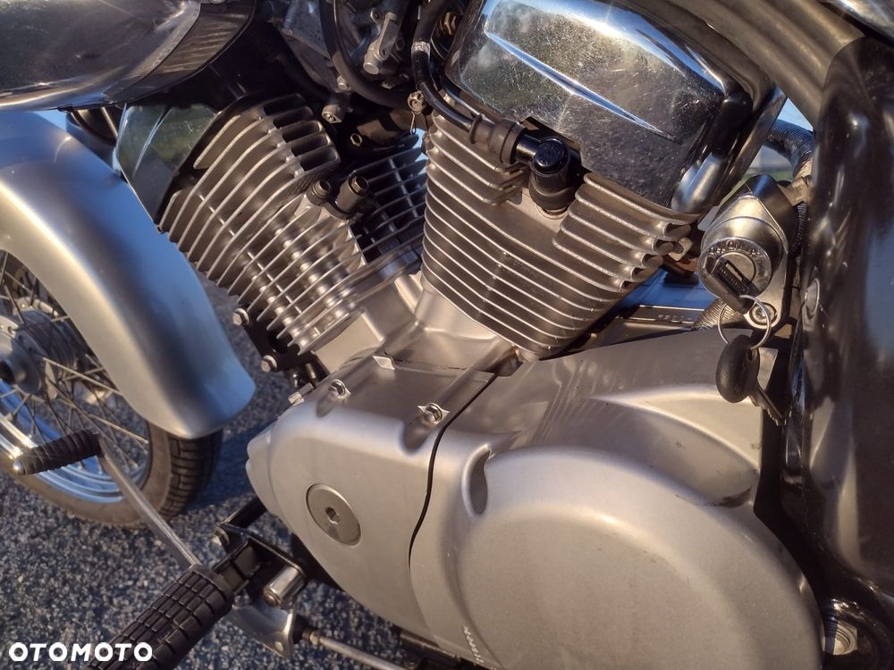 Suzuki Intruder - 15