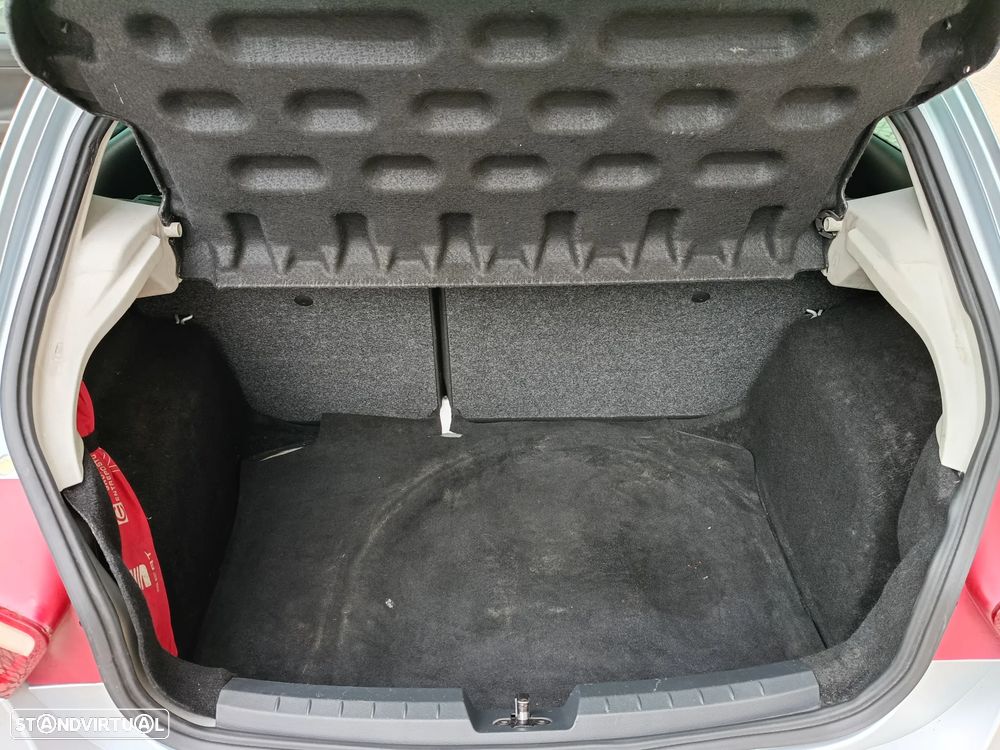 SEAT Ibiza 1.4 16V Stylance - 8