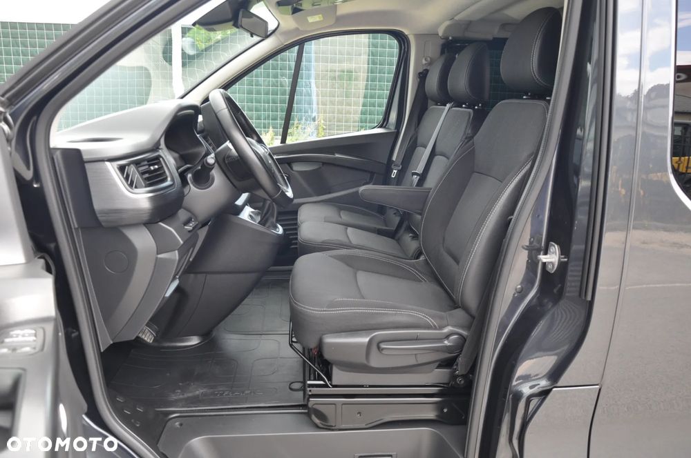 Renault Trafic - 25