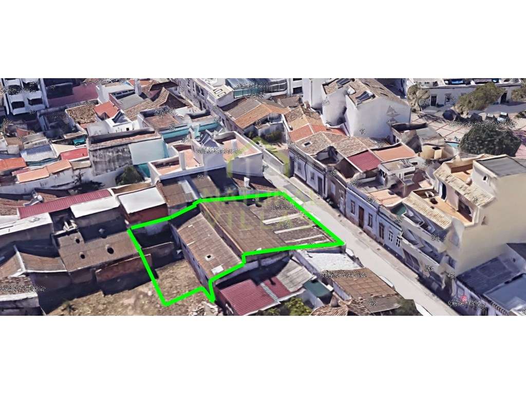 Casas Antigas para Recuperação junto à Baixa de Faro - Grande imagem: 2/2