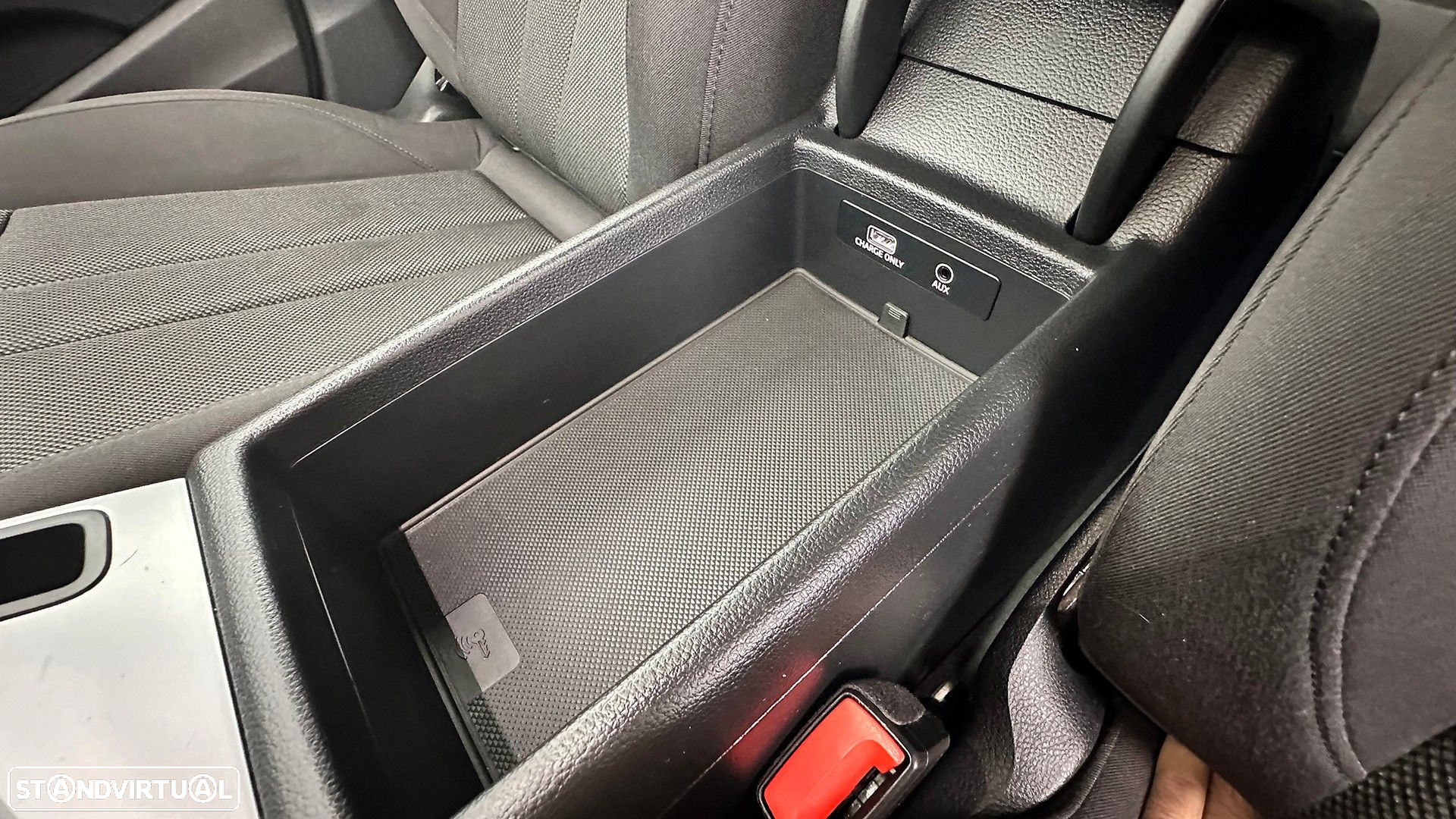 Audi A4 Avant 2.0 TDI Advance - 42