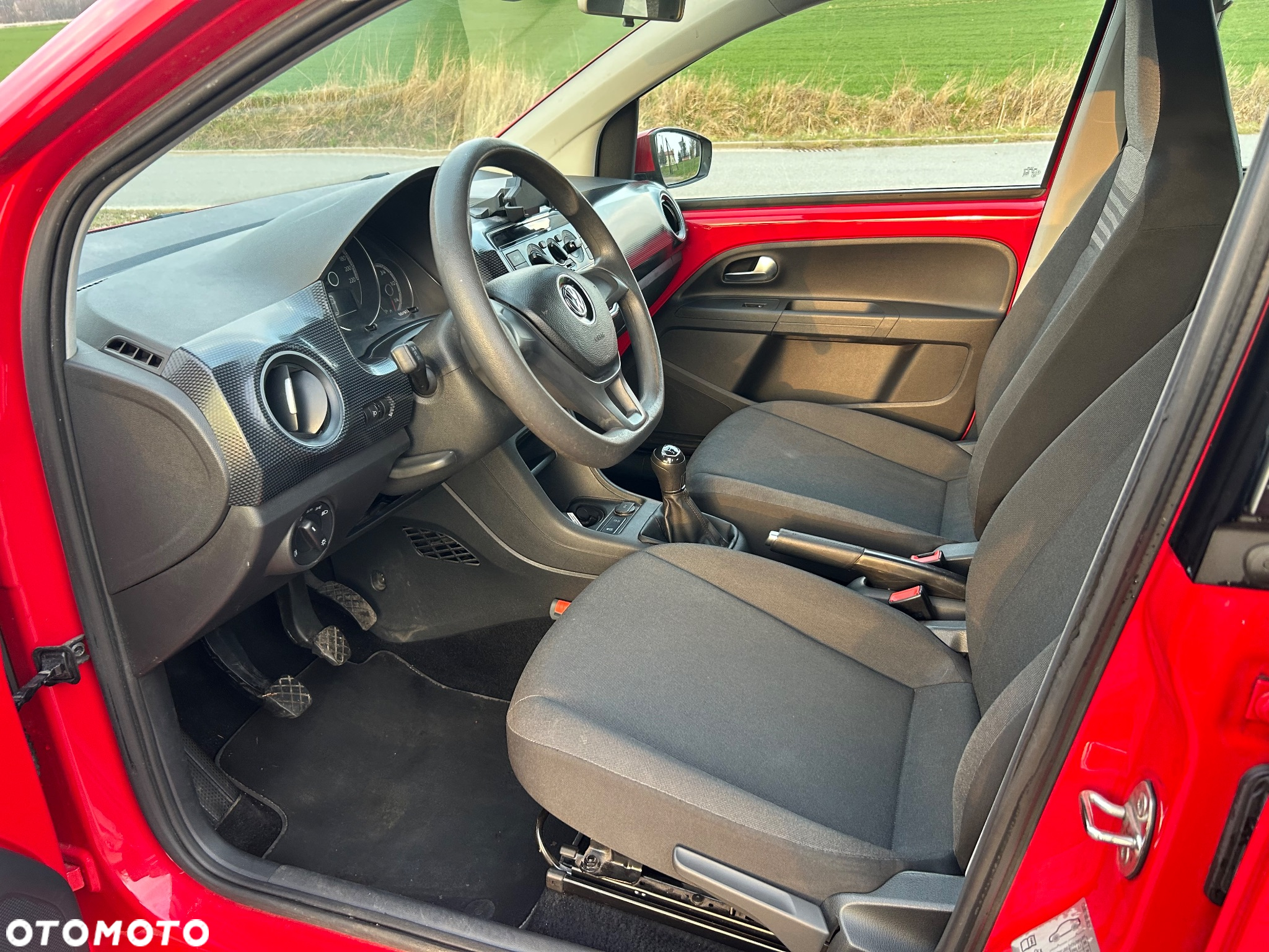 Volkswagen up! 1.0 Beats - 9
