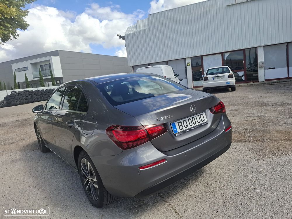 Mercedes-Benz A 250 Limousine e - 13