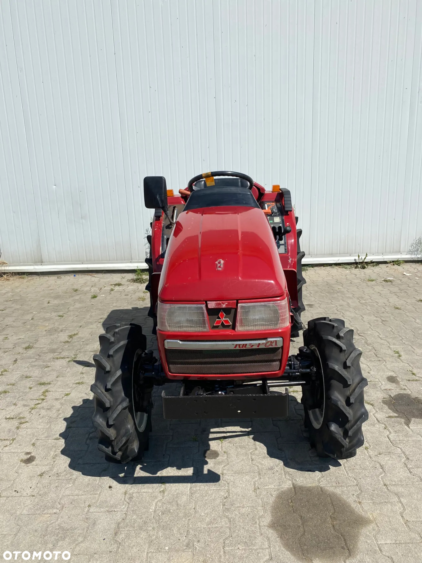 Mitsubishi MT205 - 2