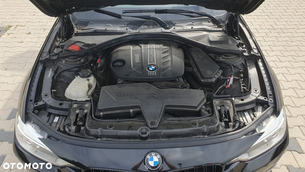 BMW Seria 3 - 24