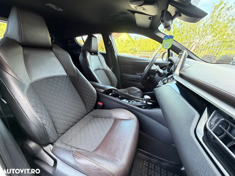 Toyota C-HR Lounge - 18