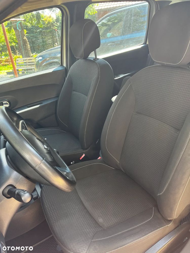Dacia Lodgy 1.6 SCe Laureate S&S - 9
