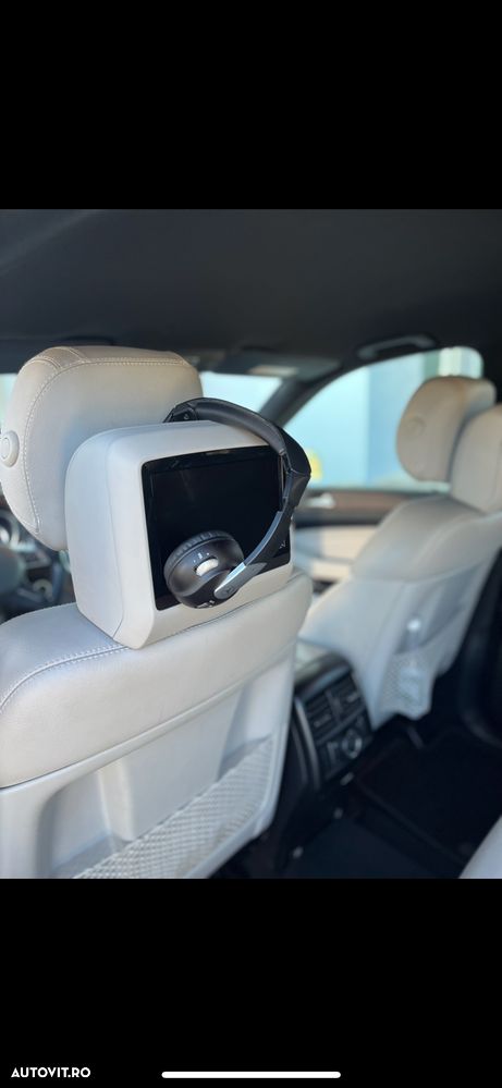 Mercedes-Benz ML - 8