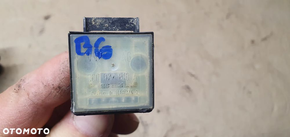 Czujnik pedału sprzęgła VW Passat B6 3C0927810A - 6