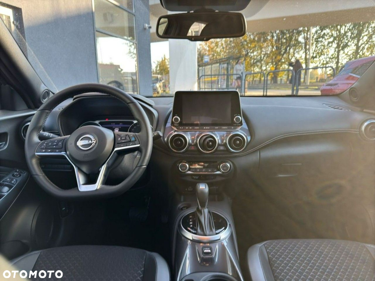 Nissan Juke 1.6 Hybrid N-Connecta AMT - 12