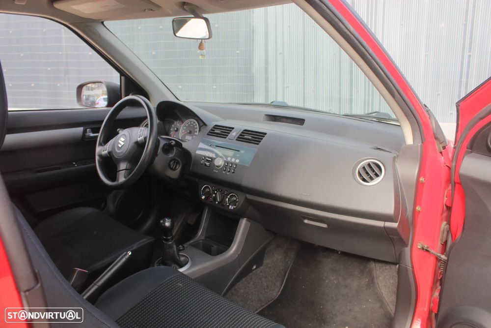 Suzuki Swift 1.3 16V Sport Plus - 18