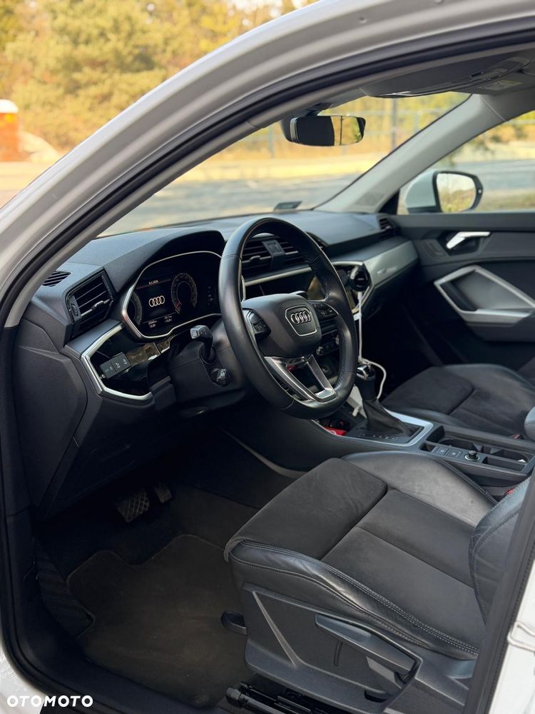 Audi Q3 Sportback - 12