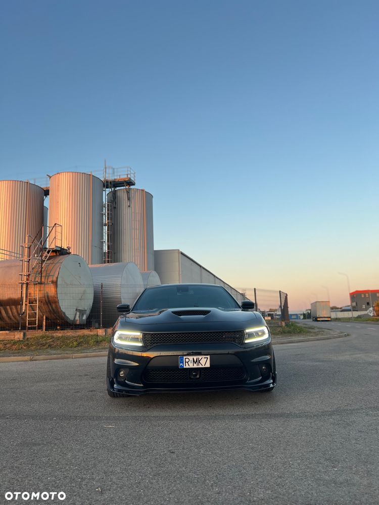 Dodge Charger 5.7 R/T - 2
